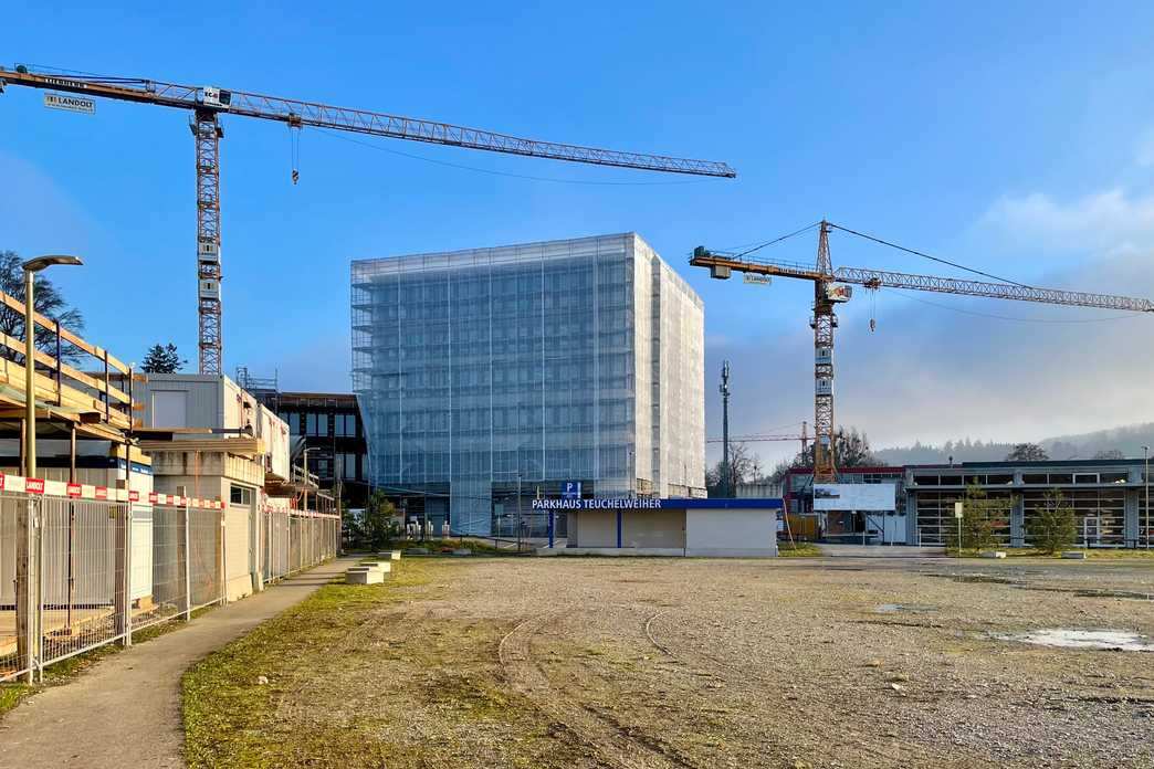 Baustelle POM eingepackt